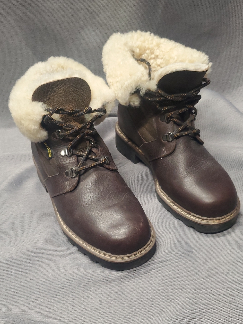 Blondo Outdoor Y2K Genuine Shearling Boots Waterproof Lace up Size 8